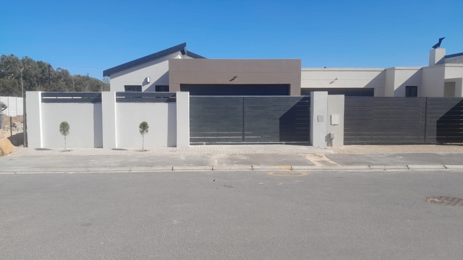 3 Bedroom Property for Sale in Croydon Western Cape